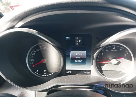 2019 Mercedes-Benz Glc 300 4Matic z USA, uszkodzony, nr VIN WDC0G4KB1KV178713